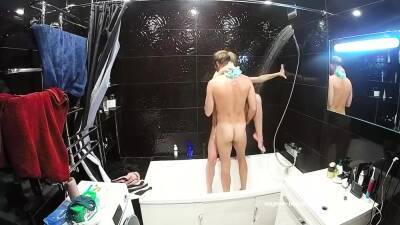 The Amateur Couple Fucking In The Shower - hclips.com