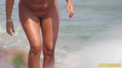 Sex On The Beach - Amateur Nudist Voyeur Milfs - hclips.com