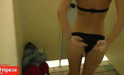 amateur teen fuck in the changing room - sunporno.com