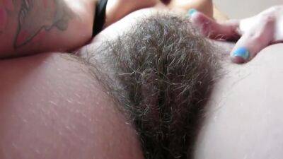 Amateur Girl Playing With Her Huge Bush Hairy Pussy ! - upornia.com