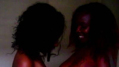 Amateur African Real Lesbian Makeout - nvdvid.com