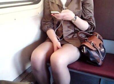 Amateur Girl in the train goes to the exams - sunporno.com