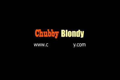 Chubby Amateur Likes Anal On Her Couch - drtuber.com