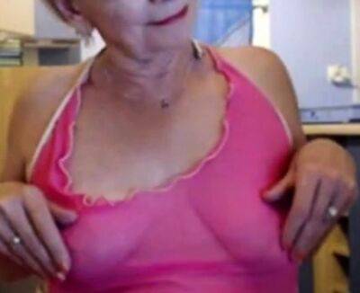 Nice Granny webcam 1 - drtuber.com