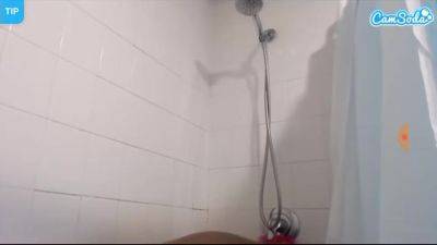 Große Titten - Busty Latina Shower Webcam Show - hclips.com