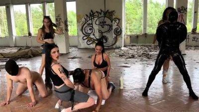 Amateur college group sex with fucking and sucking in hd - drtuber.com