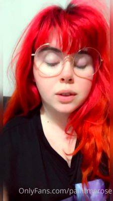 Pretty redhead webcam masturbation show - drtuber.com