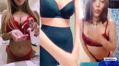 Mia - Russian teen Mia Split gets off with a dildo on homemade video - sexu.com - Russia