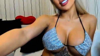 Sexy asian toys her pussy and ass on webcam - drtuber.com