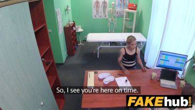 Voyeur Doctor fucks hidden patient in fake hospital for a feeling-full finish - sexu.com