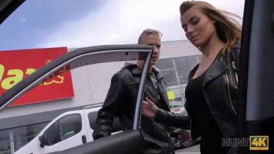 Czech couple gets naughty with blonde at shopping mall for cash - sexu.com - Czech Republic