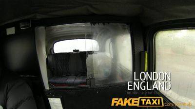 British blonde amateur POV fucks hard in taxi with fake taxi driver - sexu.com - Britain
